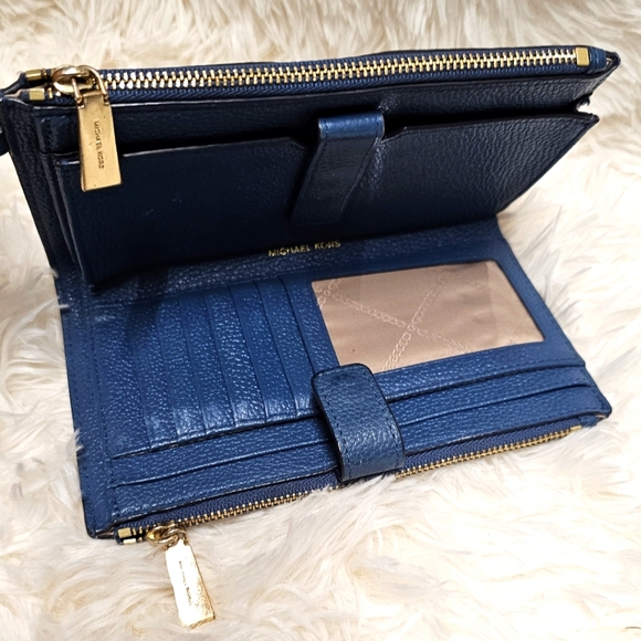 Michael Kors EUC Jet Set Travel Double Zip Wristlet Wallet Blue Pebbled Leather - Picture 6 of 9
